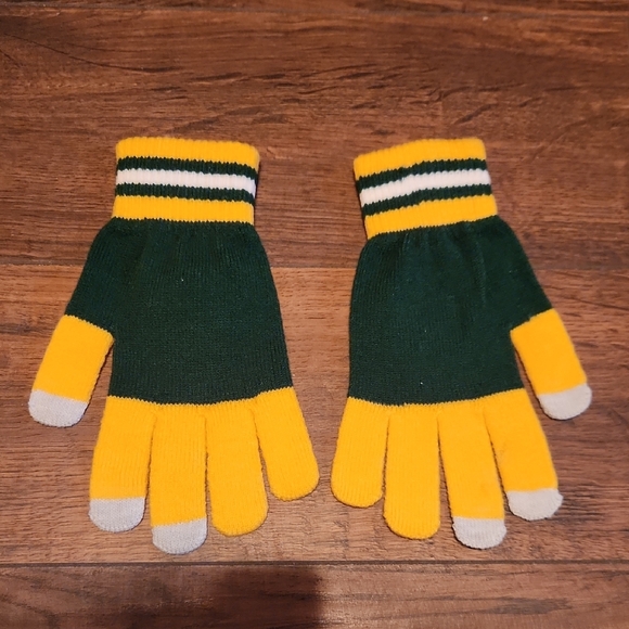 Men/Women Green Bay Gloves with Logo - Picture 3 of 5